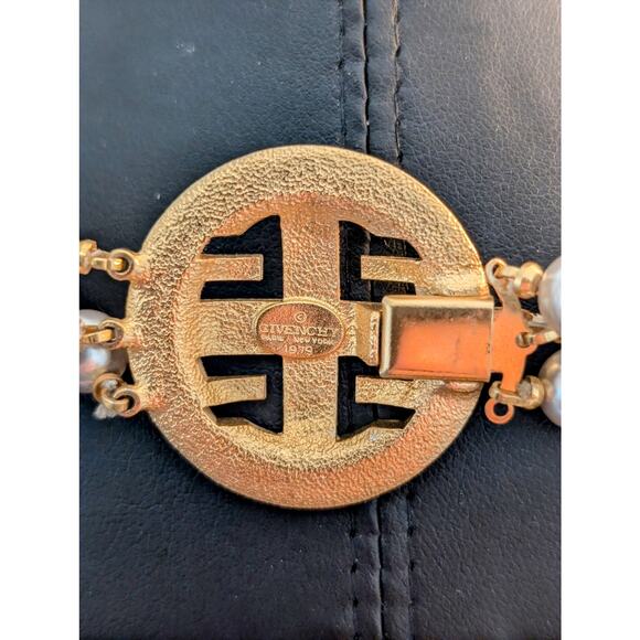 Vintage Designer Givenchy Bijoux Multi Strand Silver Gray Faux Pearl Necklace - Picture 3 of 15